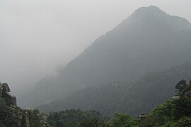 Taishan - misty.jpg