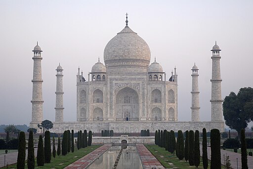 Taj Mahal in India - Kristian Bertel