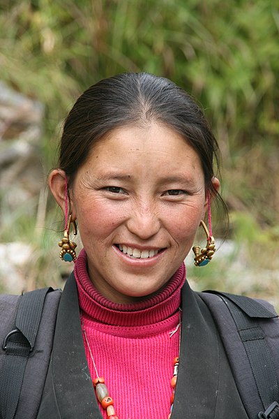 File:Tamang woman.jpg