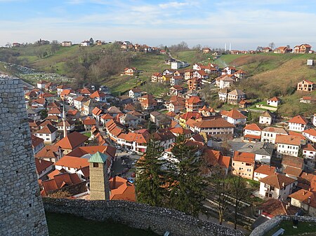 Tešanj - Vue depuis le Château.JPG