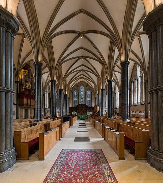 File:Temple Church 1, London, UK - Diliff.jpg