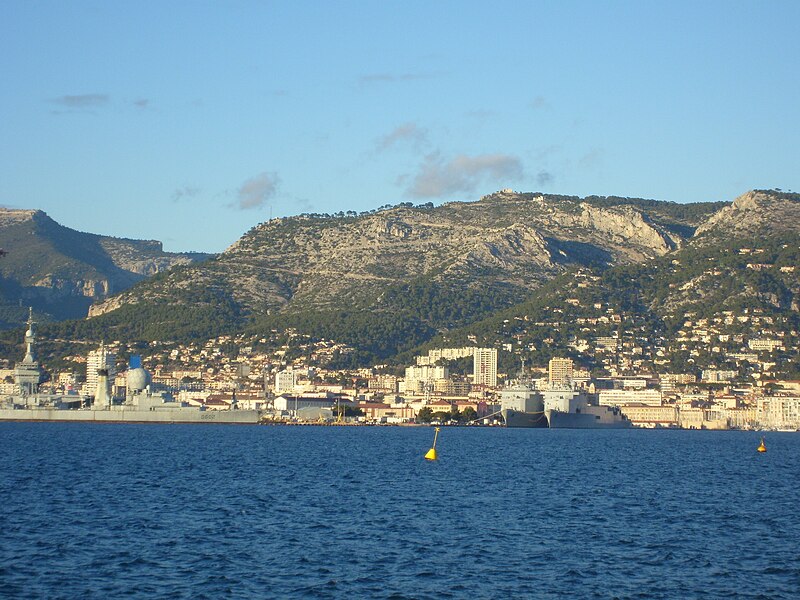 File:Toulon Rade and Arsenal.jpg