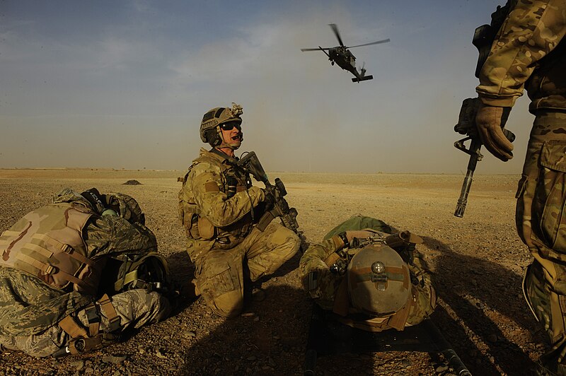 File:U.S. Air Force Pararescue DVIDS353154.jpg