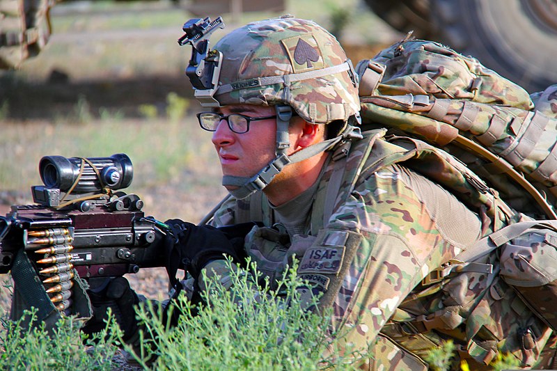 File:U.S. Army Spc. Jacob H. Hughes, an infantryman with the 2nd Platoon, Echo Company, 2nd Battalion, 506th Infantry Regiment, 4th Brigade Combat Team, 101st Airborne Division, provides security with an M240B 130602-A-DQ133-054.jpg