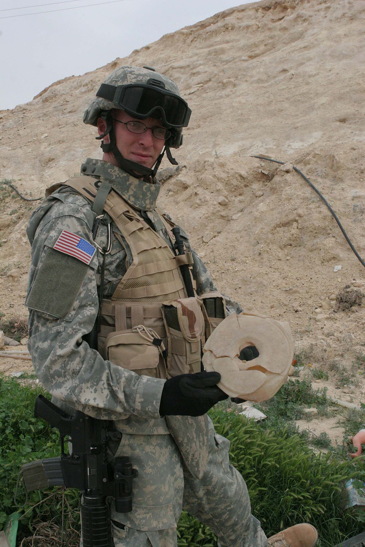 File:U. S. Army soldier with White Platoon, Assassin Company 