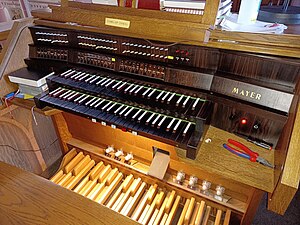 Uchtelfangen, St. Josef, Mayer-Orgel (7).jpg