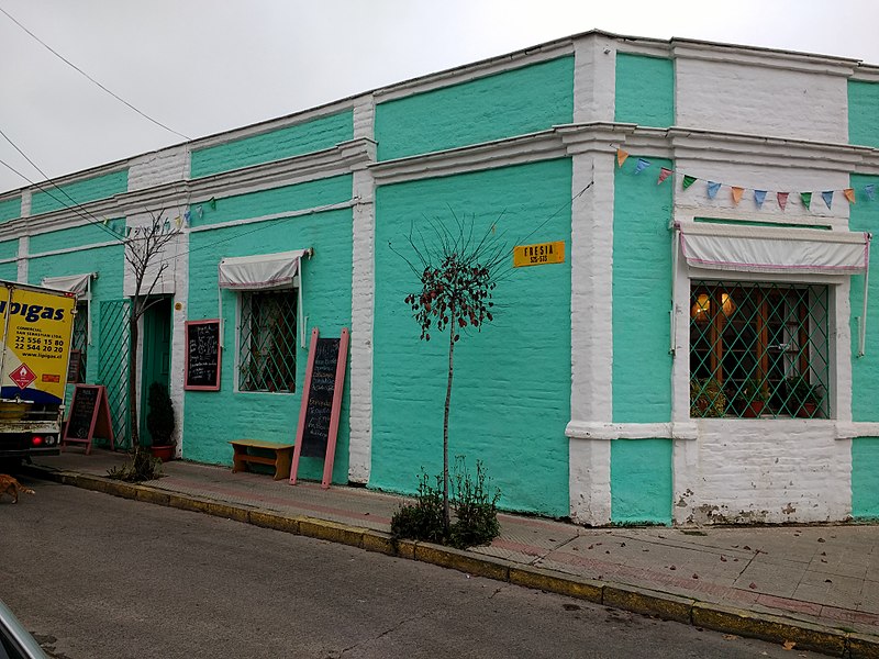 File:Vegan Bunker in Santiago.jpg