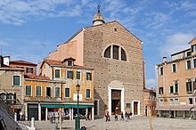 Venezia - chiesa di San Pantaleone.jpg
