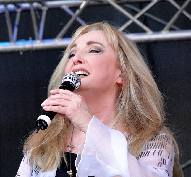 File:Veronika Fischer 2011.JPG