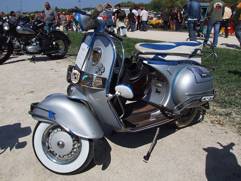 File:Vespa GS 3 150ccm 8PS 1960 1.jpg - Wikimedia Commons