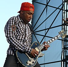 Vic Johnson with Sammy Hagar on July 12, 2008 at the Moondance Jam