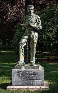 Monument til Ignacio Aldecoa, 1999, af Aurelio Rivas, La Florida Park