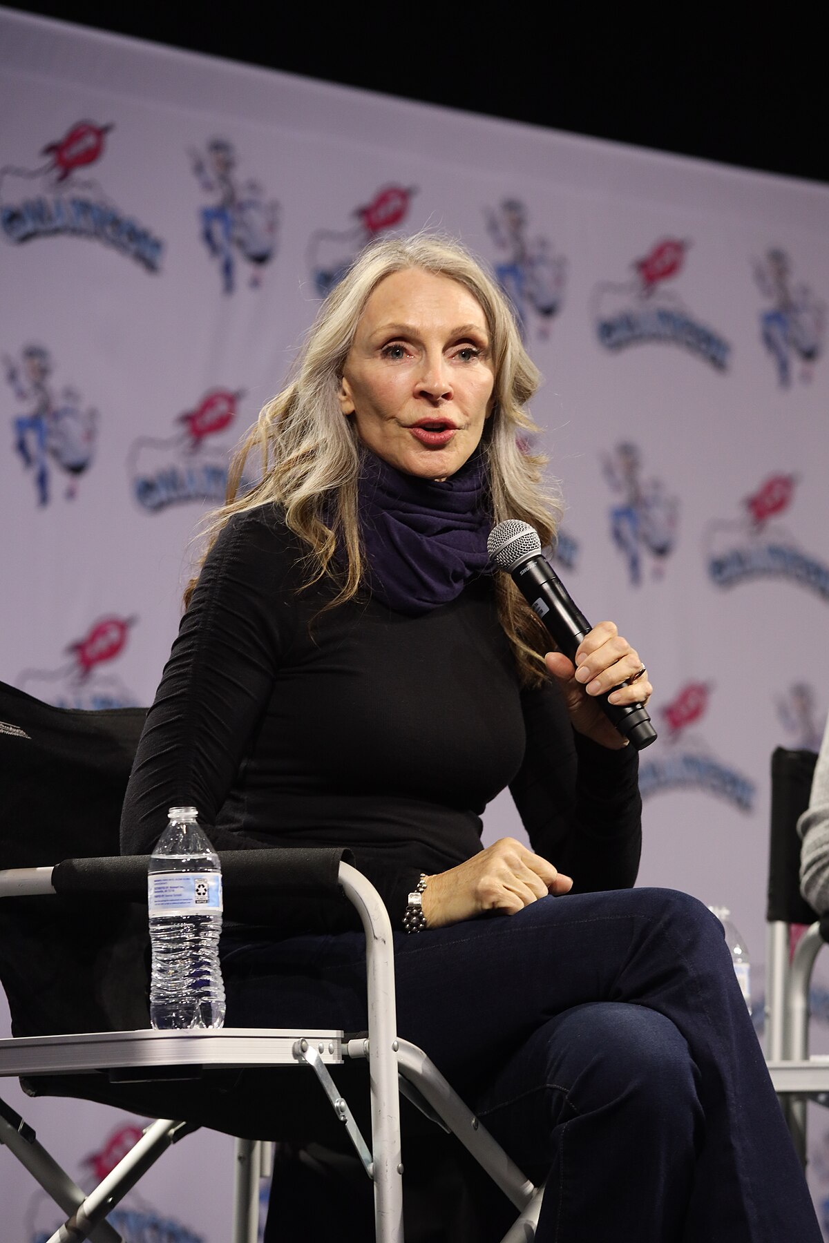 Gates McFadden - Wikipedia