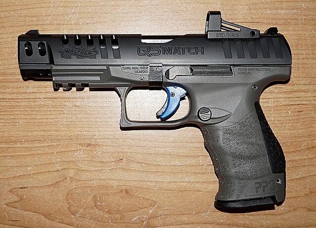 Walther PPQ Q5 Match 9mm with red dot reflex sight