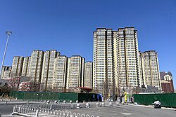 位於北京煉焦化學廠原址的燕保祈東家園，為天壇周邊簡易樓騰退項目安置房