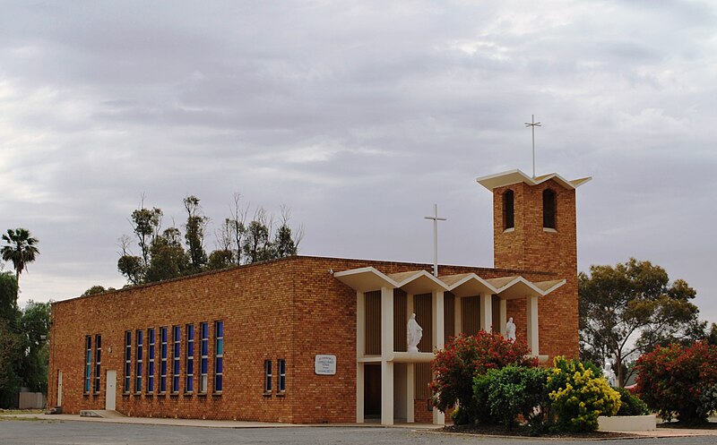 File:YendaRomanCatholicChurch.JPG