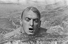 Mensonides in 1967 Zweminterland Nederland tegen Hongarije te Oldenzaal. Wieger Mensonides in aktie, Bestanddeelnr 920-5294.jpg