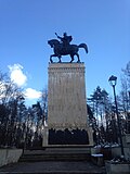 Thumbnail for File:Ștefan cel Mare equestrian statue in Suceava, Romania.jpg