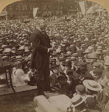 Teddy Roosevelt addressing crowd in Haverhill, 1902