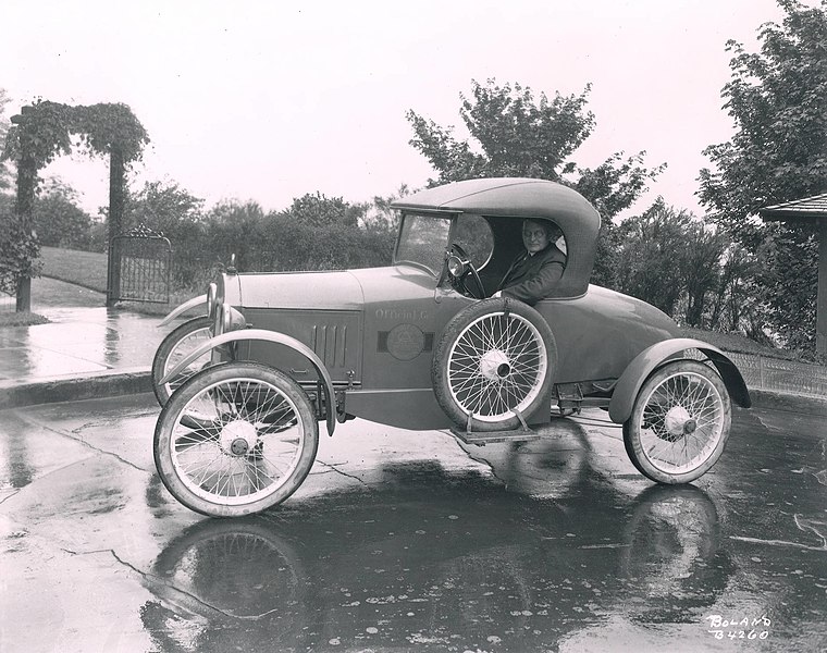 File:1921 FA Read and his 490 Chevrolet Marvin D Boland Collection BOLANDB4260.jpg