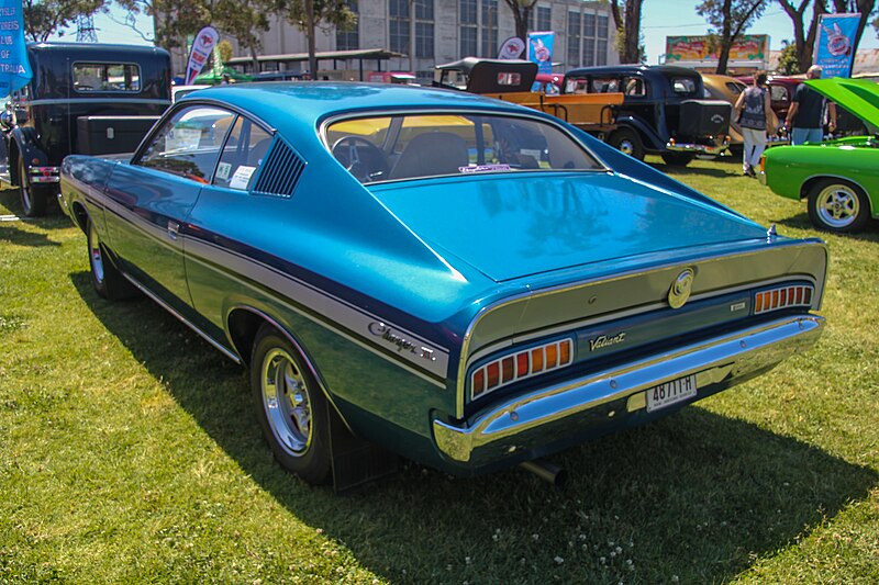 File:1975 Chrysler VJ Valiant Charger XL coupe (30072345403).jpg