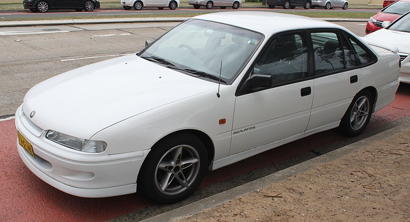 File:1995 HSV Manta (VS) 185i sedan (22813822354) (cropped).jpg