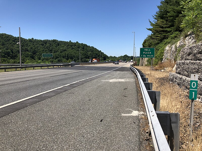 File:2018-06-29 13 14 33 View west along Interstate 78 (Phillipsburg-Newark Expressway) just east of the Delaware River Bridge in Phillipsburg, Warren County, New Jersey.jpg