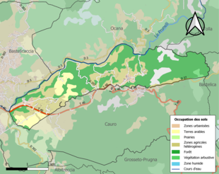 Barevná mapa znázorňující využití půdy.