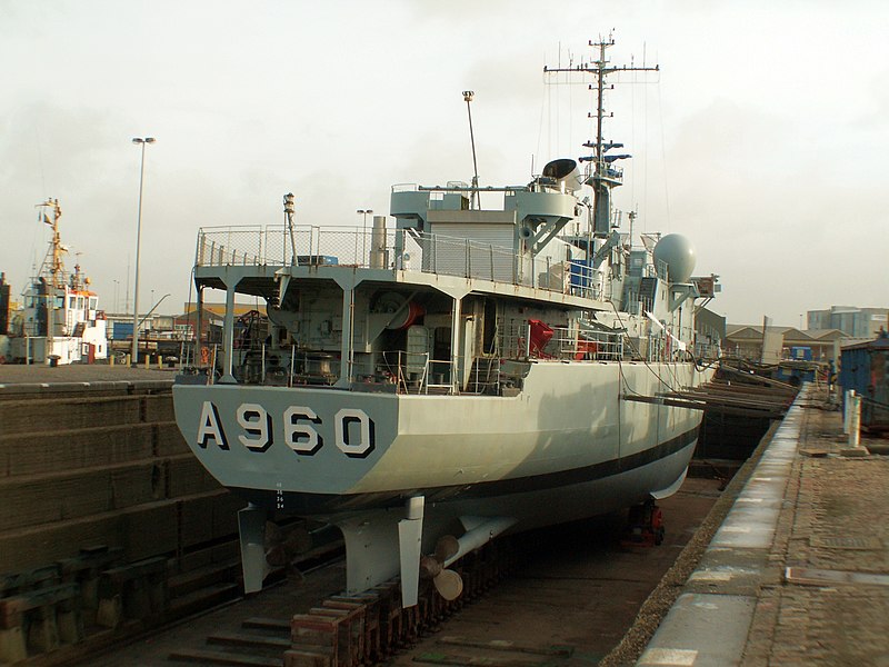 File:A960 in Drydock p8, Antwerp, Belgium.JPG