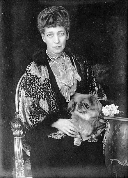 Queen Alexandra, 1923