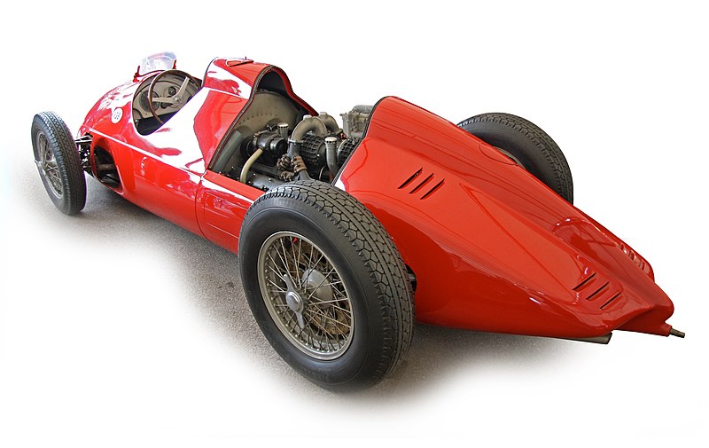 File:Alfa Romeo Tipo 512 noBG.jpg