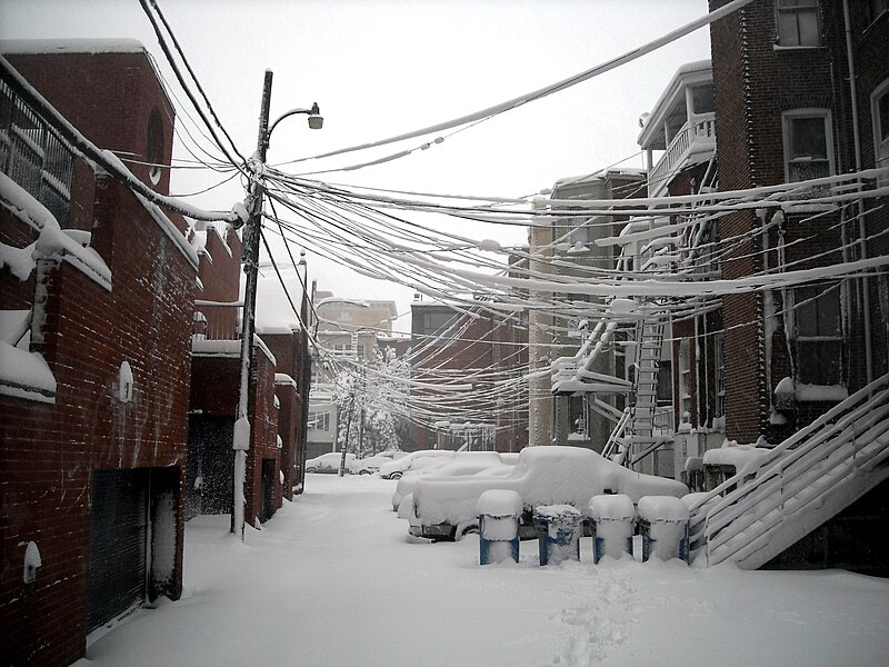 File:Alley behind Connecticut Avenue, N.W. - Blizzard of 2010.JPG