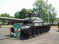 Amx-30b2 rozpoznanie armii francja 022.jpg