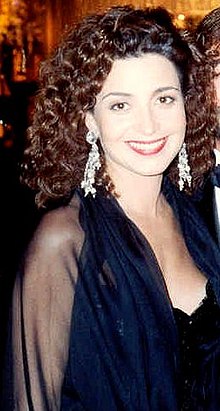 Annie Potts bij de 41e Primetime Emmy Awards in 1989.