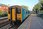 Arriva Trains Wales Class 150, 150250, Hope järnvägsstation (geografisk 4032749) .jpg