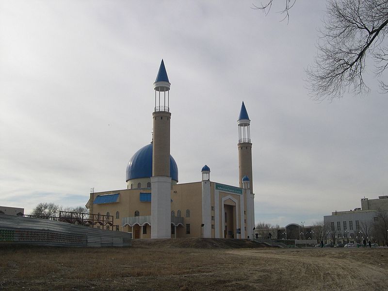 File:Aulie-Ata Mosque.jpg