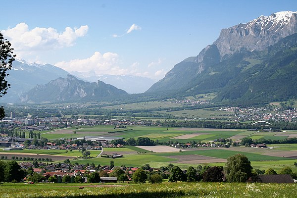 Chur Rhein valley, (l to r) Landquart, Maienfeld, Jenins and Malans