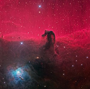 #6: La nébuleuse de la Tête de Cheval (aussi connue comme Barnard 33 dans la nébuleuse obscure IC 434), dans la constellation d’Orion. – Attribution: Ken Crawford (imagingdeepsky.com) (CC BY-SA 3.0)