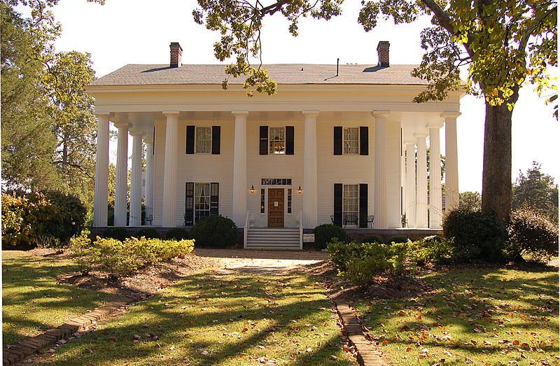 File:Barrington Hall North.JPG