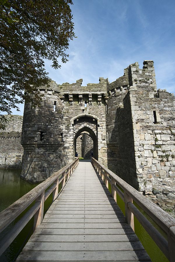 Image: Beaumaris Castle (8074242766)