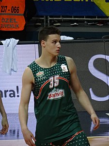 Berke Atar 35 Banvit B.K. TSL 20190504 (1) .jpg