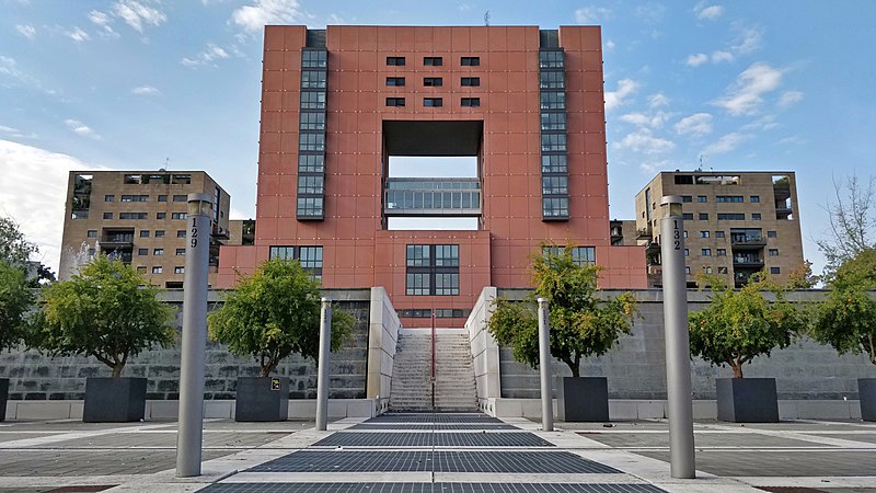 File:Bicocca edificio U12.jpg