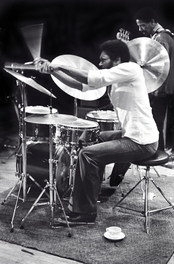 Hart performing in 1978