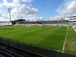 Blick auf die Haupttribüne - Estádio Comendador Joaquim de Almeida Freitas.jpg