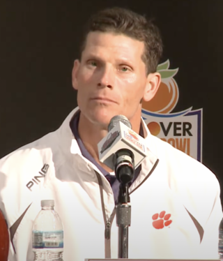 <span class="mw-page-title-main">Brent Venables</span> American football player and coach (born 1970)