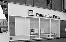 [1] Eine Bankfiliale der Deutschen Bank.
