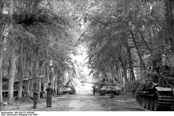 July 1944 at Château Canteloup, Panzer VI (Tiger II, Königstiger) of the 503rd battalion.