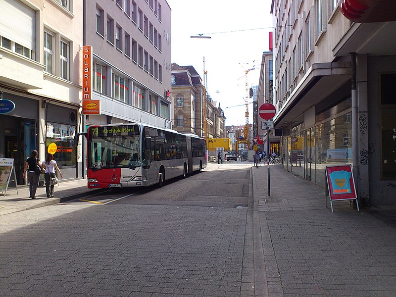 File:Bus nach Kirchfeld Nord - panoramio.jpg