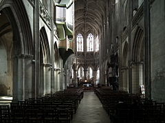 Nave mirando al ábside