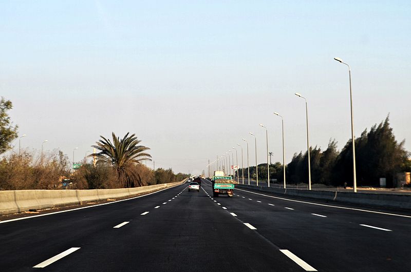 File:Cairo Alexandria Desert Road-day.JPG